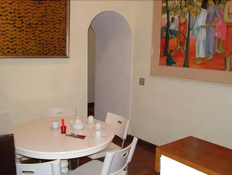 Hotel Chez Liviana Roma 2*,  Italia